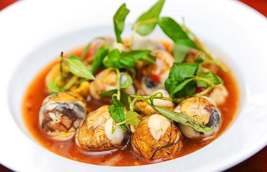 Quầy Trứng Lộn/Balut